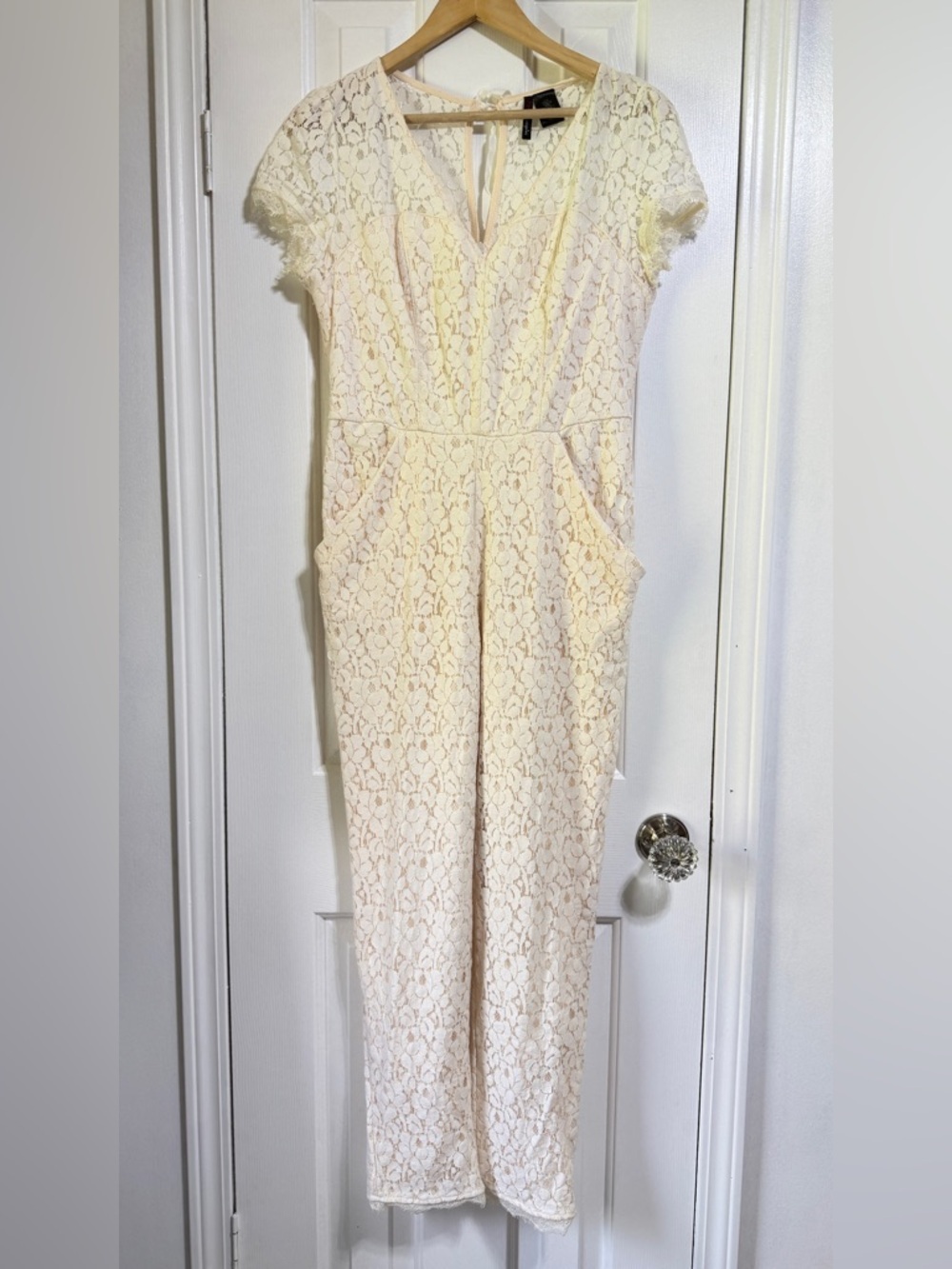 Fire Los Angeles Cream Lace Jumpsuit Womens Size large Soft Lined Pockets - Picture 3 of 8